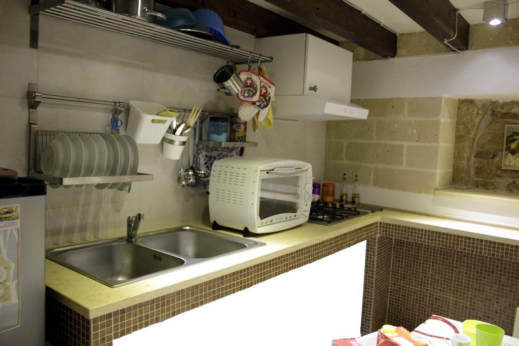 B&B Sottocoperta Bisceglie Bagian luar foto